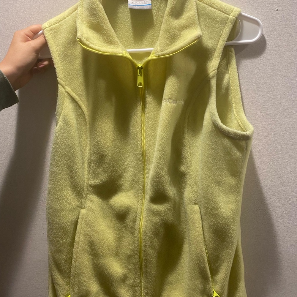 Columbia Pale Yellow Fleece Vest